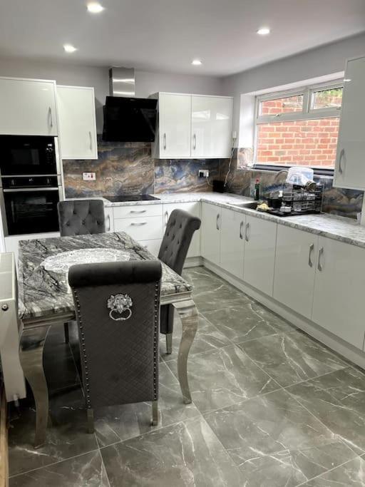 Luxury 3 Bed 3 Bedroom House Harborne 버밍엄 외부 사진