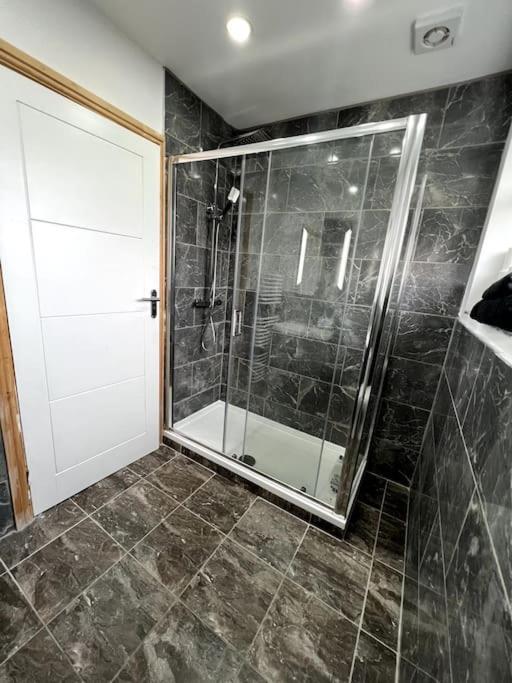 Luxury 3 Bed 3 Bedroom House Harborne 버밍엄 외부 사진